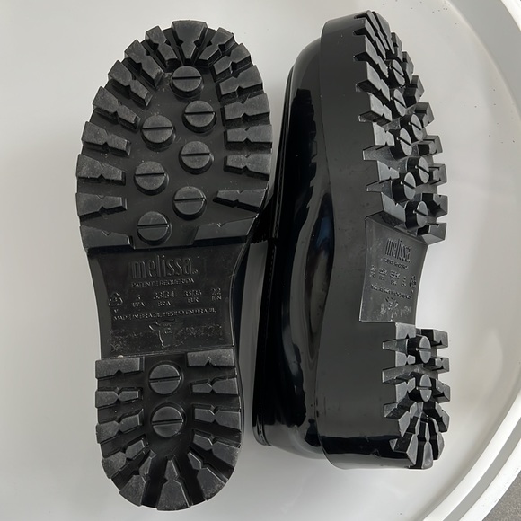 Good condition. Block heel Synthetic upper
Slip-on style - Picture 4 of 6